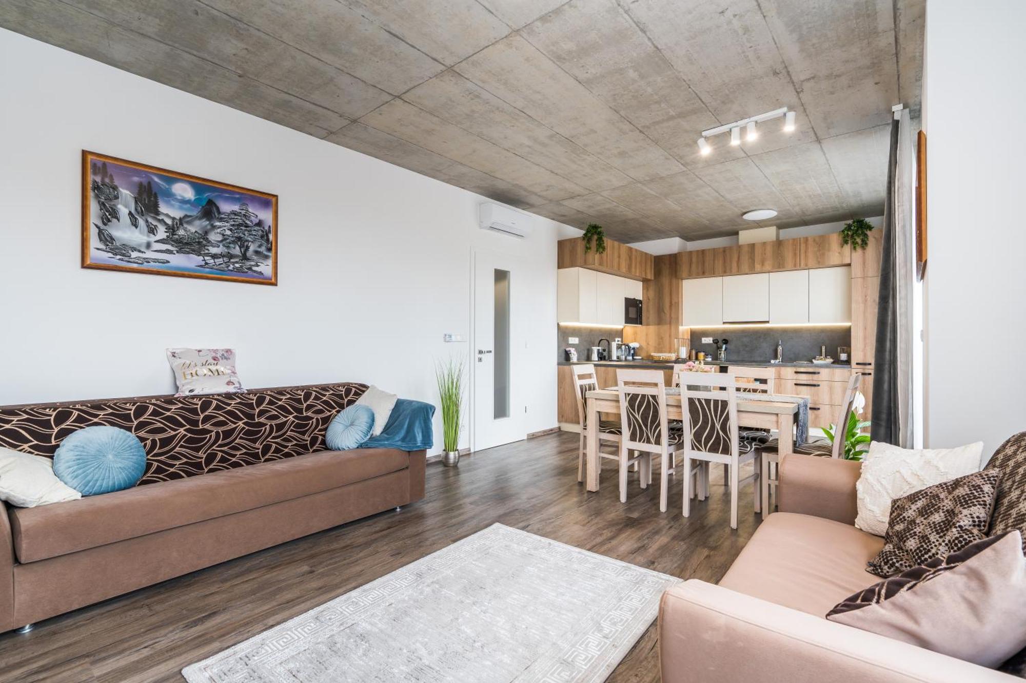 Appartamento Perla Hradce 401 Hradec Králové Esterno foto