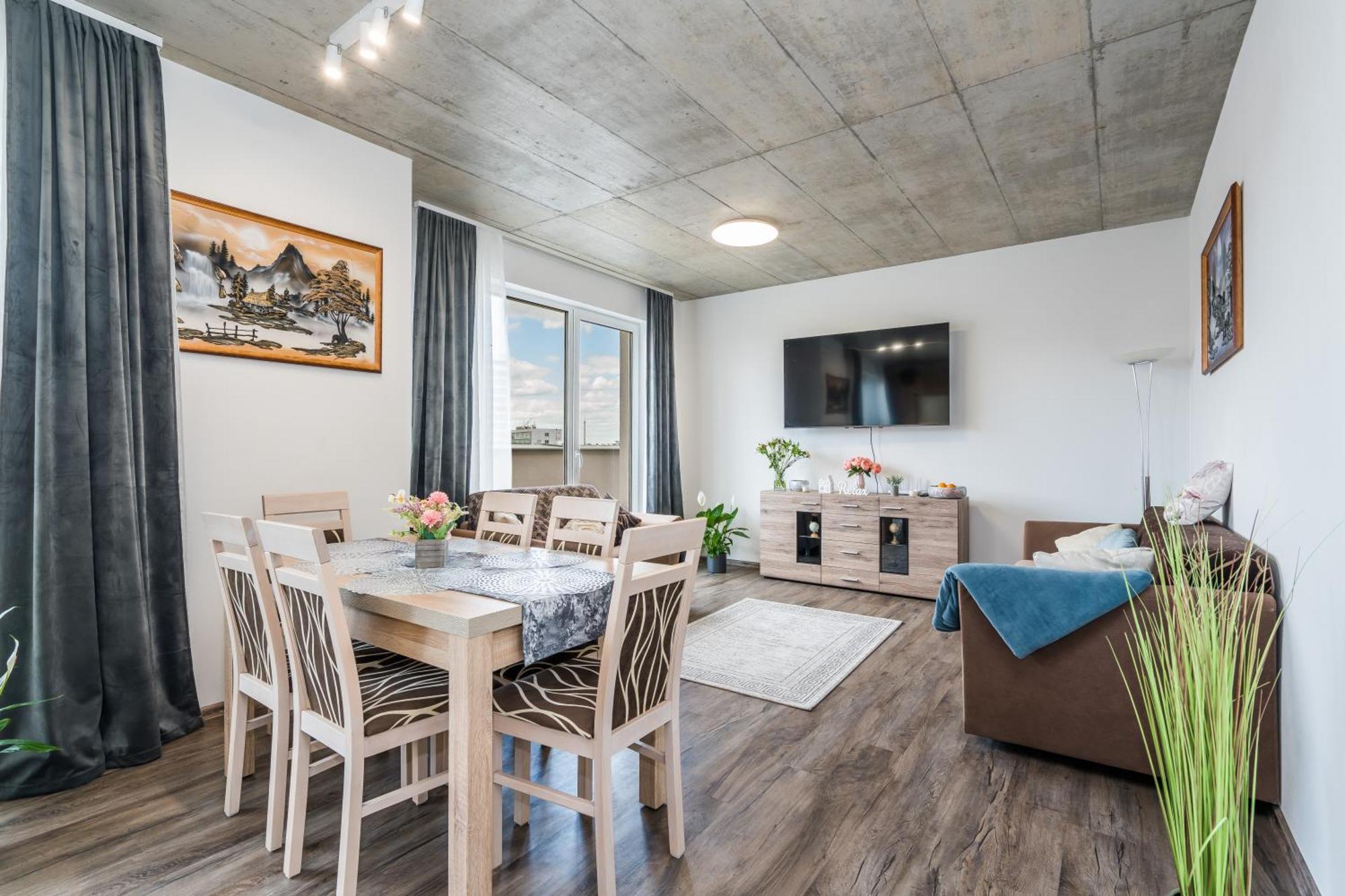 Appartamento Perla Hradce 401 Hradec Králové Esterno foto